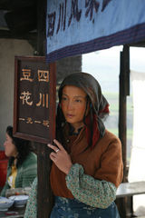 �������