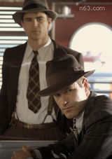 ��ɫ����������