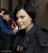 ħ��Ůսʿ����