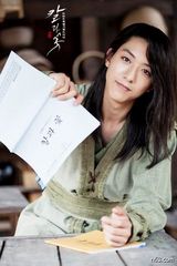 ��������